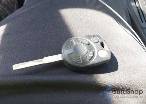 2016 Ford Focus Se from USA, damaged, VIN 1FADP3F2XGL236838